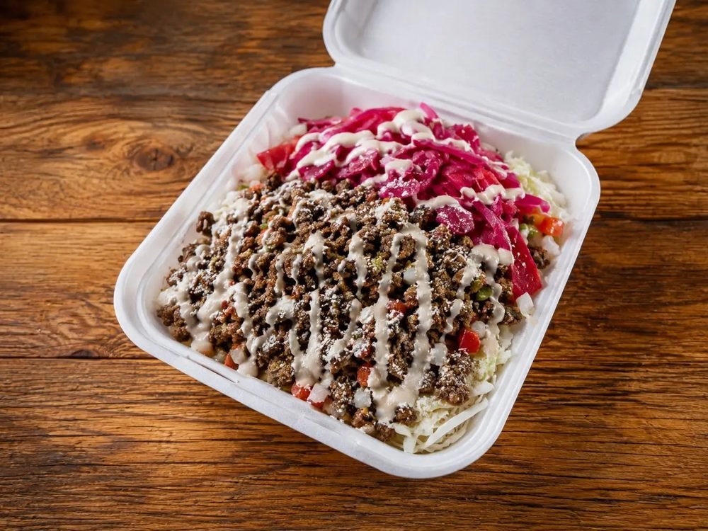Carne molida con tajadas